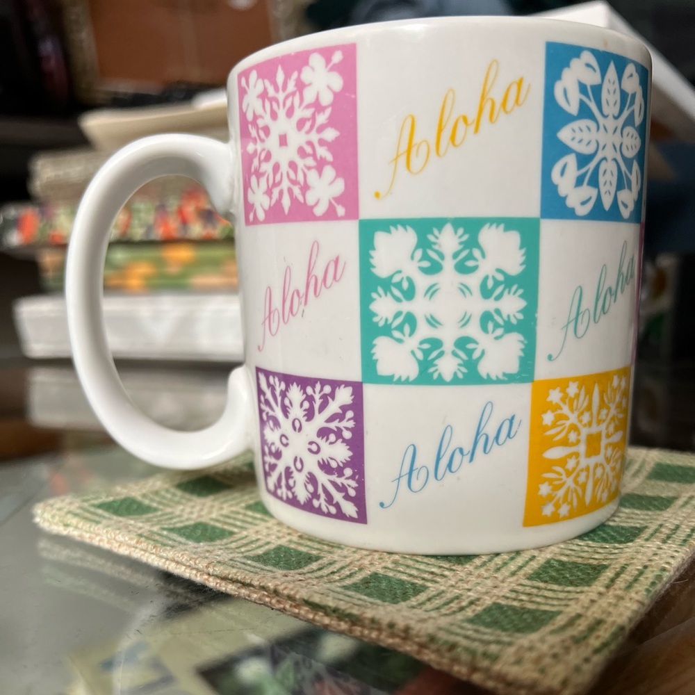 1995 Island Heritage Porcelain Mug